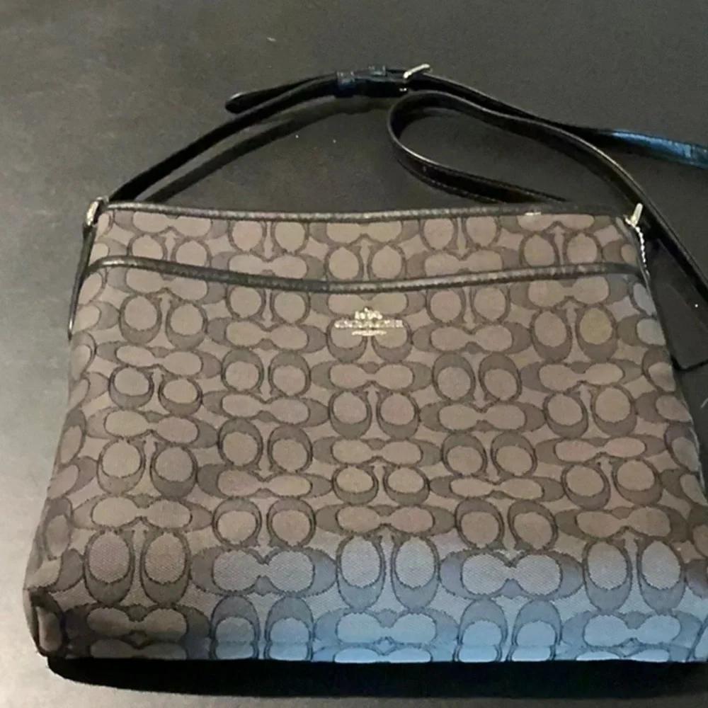 Coach Signature Black and Gray Shoulder Bag